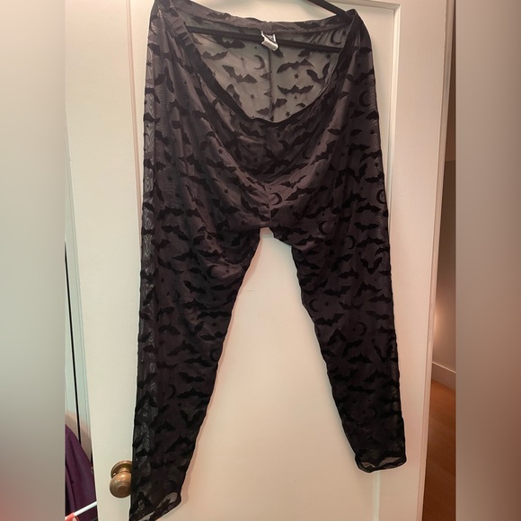 It’s fricken bats! 🦇 sheer black bat leggings 4XL - Picture 2 of 5